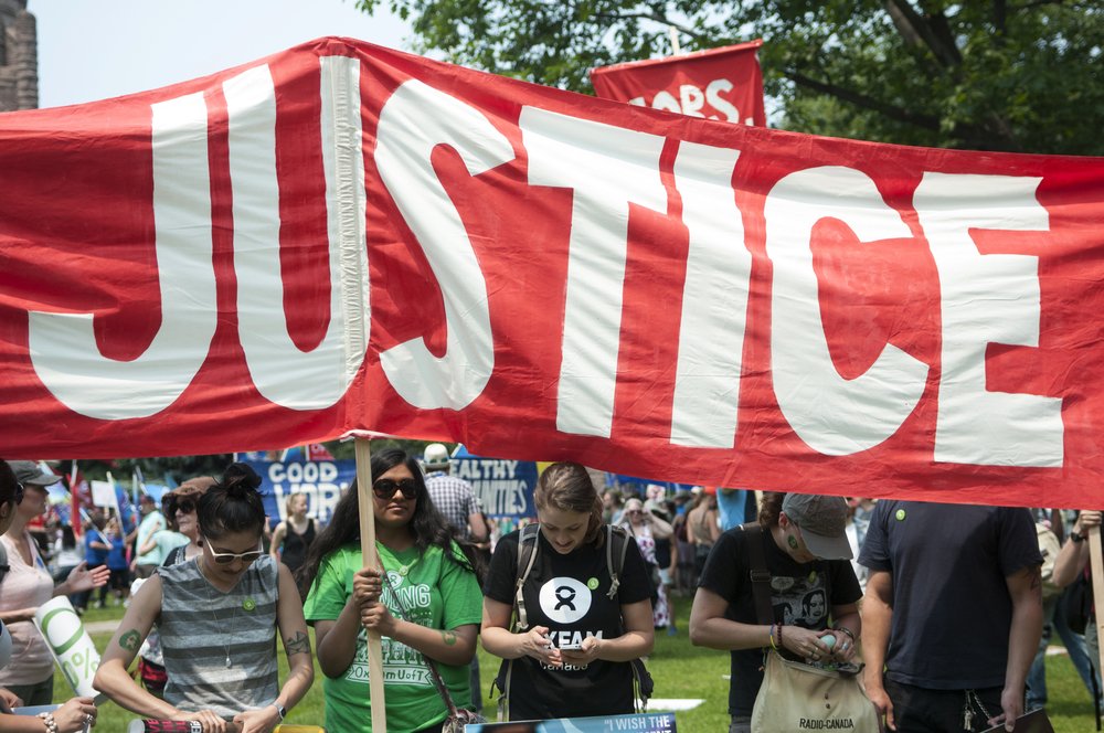 What Type Of Lawyer Handles Environmental Justice Cases? Environmental Justice Lawyers Ben Crump